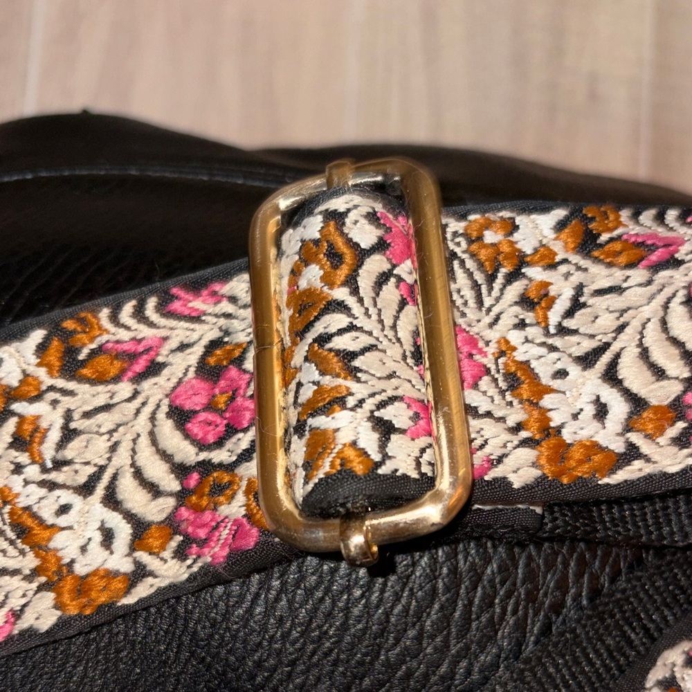 Stylish Black Women's Hobo Anthropologie Bag - Picture 4 of 9